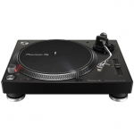 DJ vin&uuml;&uuml;lplaadim&auml;ngija Pioneer PLX-500