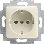 With screwless terminals. DP (2 P + E) With cover 50 x 50 mm. Suitable for cut-outs (50 x 50 mm) of the trunking covers from Ackermann and Tehalit. 2CKA002011A2720 | 4011395541609