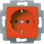 With screwless terminals. DP (2 P + E) With cover 50 x 50 mm. Suitable for cut-outs (50 x 50 mm) of the trunking covers from Ackermann and Tehalit. 2CKA002011A2878 | 4011395567609