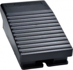 Single foot switch, IP43, without cover, plastic, black, 2 NC+2 NO. range of product: Harmony XPE - product or component type: foot switch - material: plastic - foot switch type: single foot switch - device short name: XPEA - protective cover: withou ...