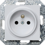 DELTA i-system aluminum-metallic Socket outlet 10/16A 250 V with grounding pin with increased touch protection 2-pole according to CEE7 cover plate 55 x 55 mm DELTA switches and socket outlets &ndash; design and quality to perfection from Siemens. Due to i ...