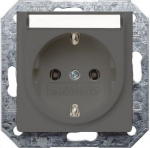 DELTA i-system SCHUKO socket outlet with increased touch protection with labeling field carbon metallic, 55x 55 mm DELTA switches and socket outlets &ndash; design and quality to perfection from Siemens. Due to its eternally stylish shapes and a multitude  ...