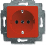 With screwless terminals. DP (2 P + E) With cover 50 x 50 mm. Suitable for cut-outs (50 x 50 mm) of the trunking covers from Ackermann and Tehalit. 2CKA002011A6255 | 4011395260074