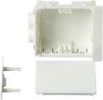 The end package contains an end piece, covers and a junction box. Five individual connectors can be used in the junction box (max. 5x2.5). 2TKA001841G1 | 6410014062309