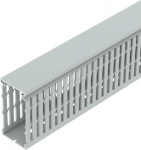 Instalācijas vadu kanāls, kas nesatur halogēnogļūdeņražus, horizontālai un vertikālai izvieto&scaron;anai komutācijas skapī. 6132562 | 4012197293567