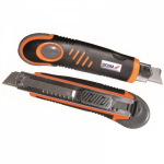 Dedra Dedra Knife 18mm rubber handle 3 blades included (M9029)