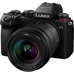 Panasonic Lumix S5 + 20-60mm f3.5-5.6 Kit