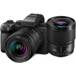 Panasonic Lumix S5 IIX + S 20-60mm f/ 3.5-5.6 + S 50mm f/ 1.8 Black
