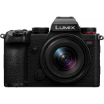 Panasonic Lumix S5D + S-R1840 F/ 4.5-6.3 KIT