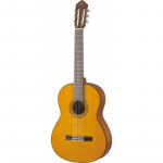 Yamaha CG142C Solid Cedar Top Classical Guitar In Natural finish Klassikaline kitarr 4/4