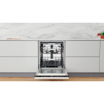 Integreeritav n&otilde;udepesumasin Whirlpool WHIRLPOOL Built-In Dishwasher WIO 3P33 PL, Energy class D, Width 60 cm, Natural Dry, Third basket, 10 programs