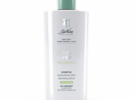 BioNike Defence Hair rasueritust reguleeriv &scaron;ampoon 200 ml