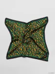 L'ARTE MILANO - Naiste siidist sall