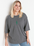 TRENDYOL PLUS SIZE - Naiste T-s&auml;rk