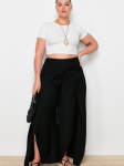 TRENDYOL PLUS SIZE - Naiste p&uuml;ksid