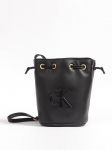 CALVIN KLEIN - Naiste k&auml;ekott, BOLD CK SMALL BUCKET BAG, BOLD CK SMALL BUCKET BAG