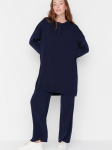 TRENDYOL MODEST - Naiste kampsun ja p&uuml;ksid