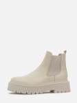 Steve Madden - Naiste poolhooaja mantlid