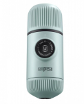 K&auml;sitsi jahvatatud kohvimasin &uuml;mbrisega WACACO NANOPRESSO ARCTIC BLUE