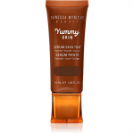 Danessa Myricks Beauty Yummy Skin Serum Skin Tint Niisutav ja silendav jumestuskreem varjund 15 - Deep with Neutral Undertones 45 ml