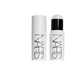 NARS Light Reflecting&trade; Luminizing Stick Valgustneelav kreem pulgakujuline varjund MOONLIGHT 7 g