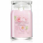 Yankee Candle Fresh Cut Roses l&otilde;hnak&uuml;&uuml;nal Signature 567 g