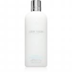 Molton Brown Coastal Cypress & Sea Fennel Toitev palsam kammimise kergendamiseks 300 ml