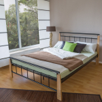 Metallraamiga voodi 160 x 200 cm Must