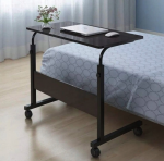 Reguleeritava k&otilde;rgusega laud ratastel must