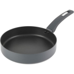 Salter Praepann BW14714, 24cm, Alumiinium, Bakeliit, Mitte kleepuv, &Uuml;hildub k&otilde;igi pliitidega