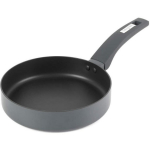 Salter Praepann BW14713, 20cm, Alumiinium, Bakeliit, Mitte kleepuv, &Uuml;hildub k&otilde;igi pliitidega