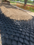 Geokell pinnase stabiliseerimiseks ja n&otilde;lvade tugevdamiseks 100mm 2,46x6,1m (15m2), Lahtri suurus 203x246mm 90832