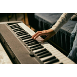 Casio CT-S1 digitaalne s&uuml;ntesaator, MU CT-S1 BK, 61 klahv, 4.5 kg, 6xAA, 2xUSB, k&otilde;rvaklappide v&auml;ljund, pedaali sisend