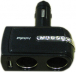 Laadija 2 pesa ja 1 USB pesa