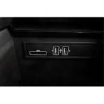 M&auml;lukaart USB-liidese USB-pistiku SD-kaardilugeja - C E Glc klass W205 W213 W253 2058200226 A2058200126-AO