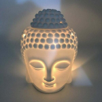 Muud m&ouml;&ouml;blitarvikud, Aroomiteraapia &otilde;lip&otilde;leti: "Keraamiline Buddha Head Oil Diffuser | Eeterliku &otilde;li viirukip&otilde;leti (valge)"