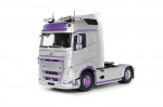 Diecast mudel Solido S2400105 Volvo Trucks Fh Globetrotter Xl Silver & Purple 2023 1/24