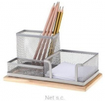 Puidust elementidega t&ouml;&ouml;laua organiseerija