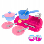 Laste k&ouml;&ouml;gim&auml;nguasi koos valamu ja n&otilde;udega