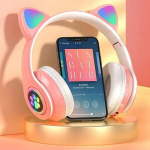 Juhtmeta Bluetooth k&otilde;rvaklapid "Cat ears" LED valgustusega