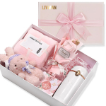 Kinkekarp termotassi ja erinevate muude kingitustega Livman F11