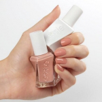 K&uuml;&uuml;nelakk Couture Essie