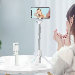 Selfie pulk (Selfie stick) Mitmefunktsionaalne Pikendatav Selfie Kepp Integreeritud Ilu T&auml;itevalgustusega ja Kaujuhtimisega, Juhtmevaba Otse&uuml;lekande Statiiv Nutitelefonide jaoks - Ilma Patareita. , Baltas