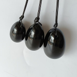 Jade Munakivi Obsidiaan Toorp&auml;rl Silutud Kegel Treenimine Naisele., 30*20mm