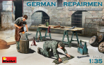 Liimitav mudel MiniArt 35353 German Repairmen 1/35