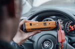 Kiire starter, laadimine Booster PowerBank 12800mAh Sisseehitatud taskulamp ja kaitsehaamer