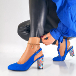 Kingad naistele Sergio Leone, sinine