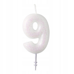 Tordik&uuml;&uuml;nal number 9, valge litritega, 6,5 cm