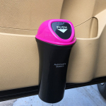 Plastikust auto pr&uuml;gikast push kaanega, topsihoidja., Raudona rožė