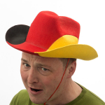 Cowboyi m&uuml;ts - Saksamaa - Punane - 100% Pol&uuml;ester - Segasugu - T&auml;iskasvanud